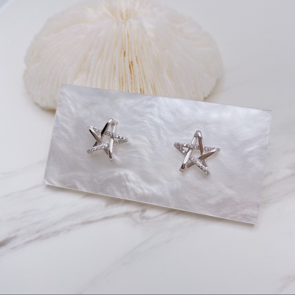 925 Sterling silver 3D zircon star studs - Picture 3 of 3